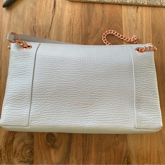 Ted Baker Women's Jemms Robot Lock Cross Body Bag - Grey - Picture 5 of 13